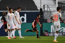 Thumbnail for article: Löw geniet van glansrol Younes tegen Bayern München