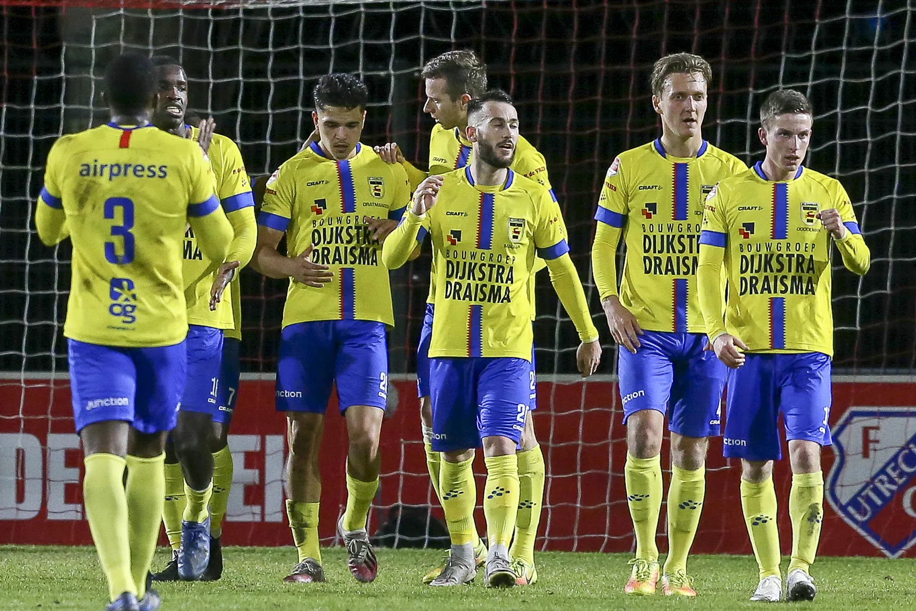Mühren bereikt mijlpaal na zoveelste goal voor Cambuur