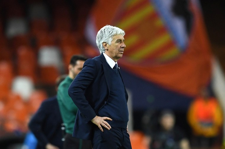 Gasperini grapt over Zidane: 'Gelukkig zit hij op de bank'