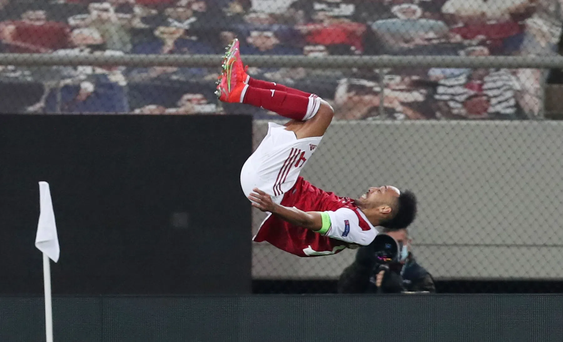 Arsenal ontsnapt dankzij Aubameyang aan EL-exit, Napoli vindt wel Waterloo