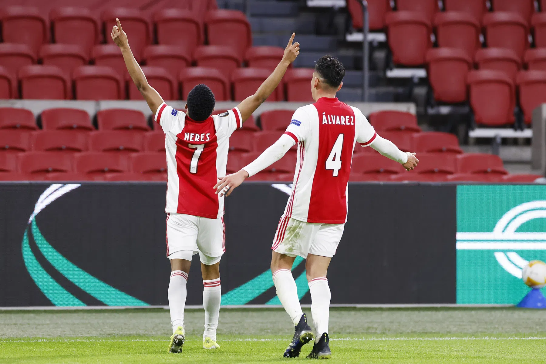 Samenvatting: zo kon Ajax uiteindelijk toch nog feest vieren