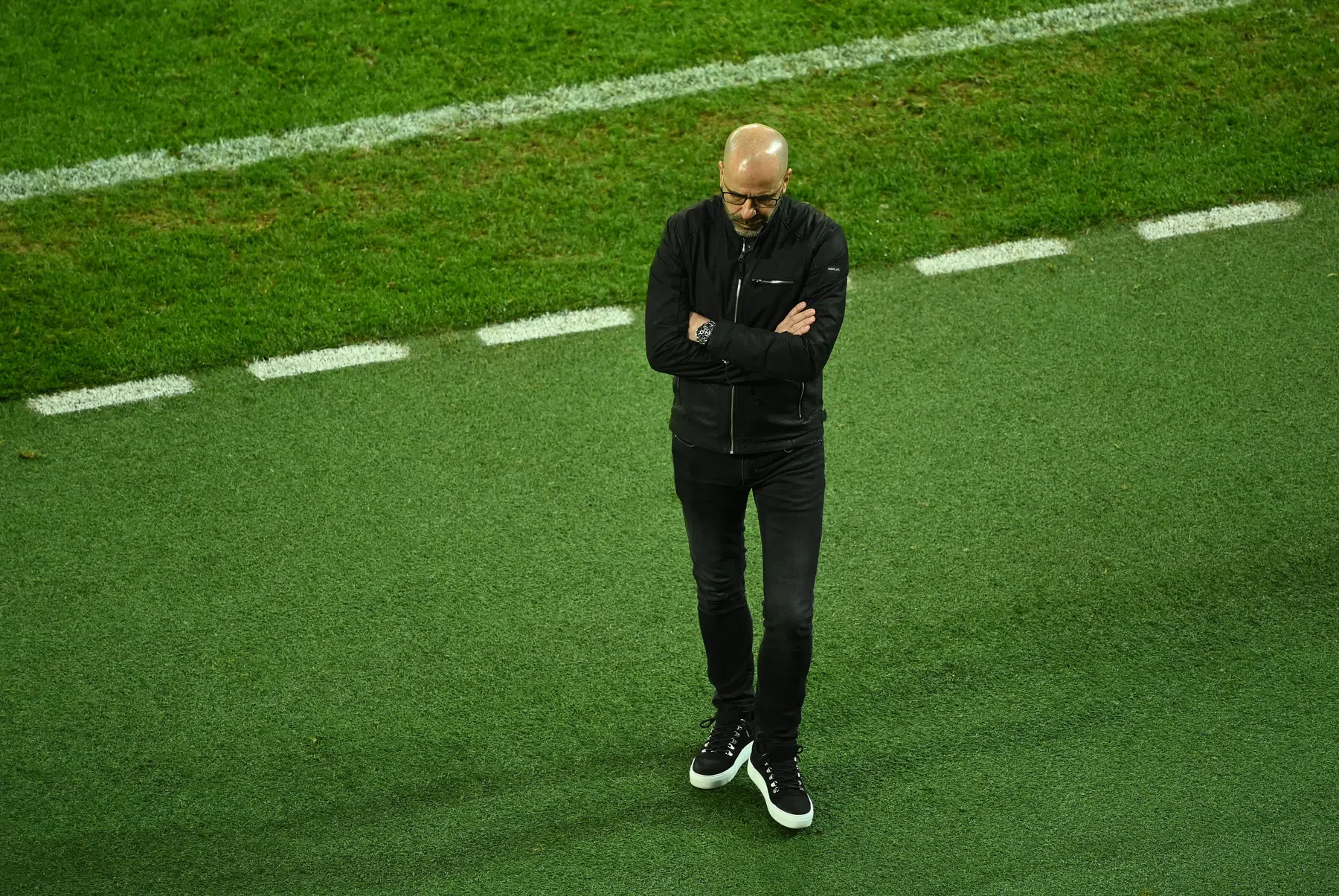 Bayer Leverkusen is het helemaal kwijt: bestuur spreekt steun voor Bosz uit