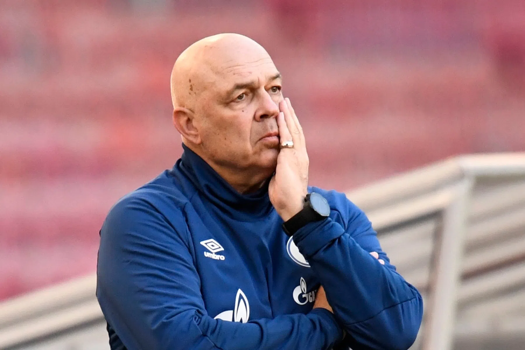 Spelersrebellie bij Schalke? 'Dan moeten ze naar mij toe komen'