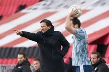 Thumbnail for article: Schmidt wijst Ihattaren op niveau van concurrenten: 'Anders is er geen kans'