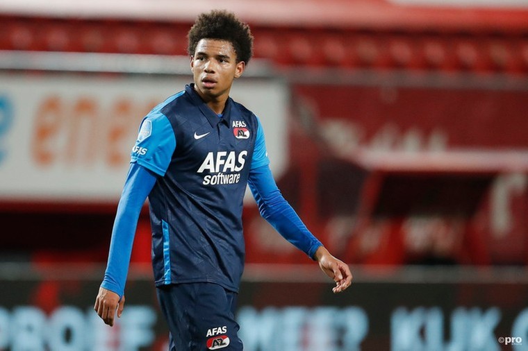 Stengs in AZ-basis, Bijlow keert terug bij Feyenoord