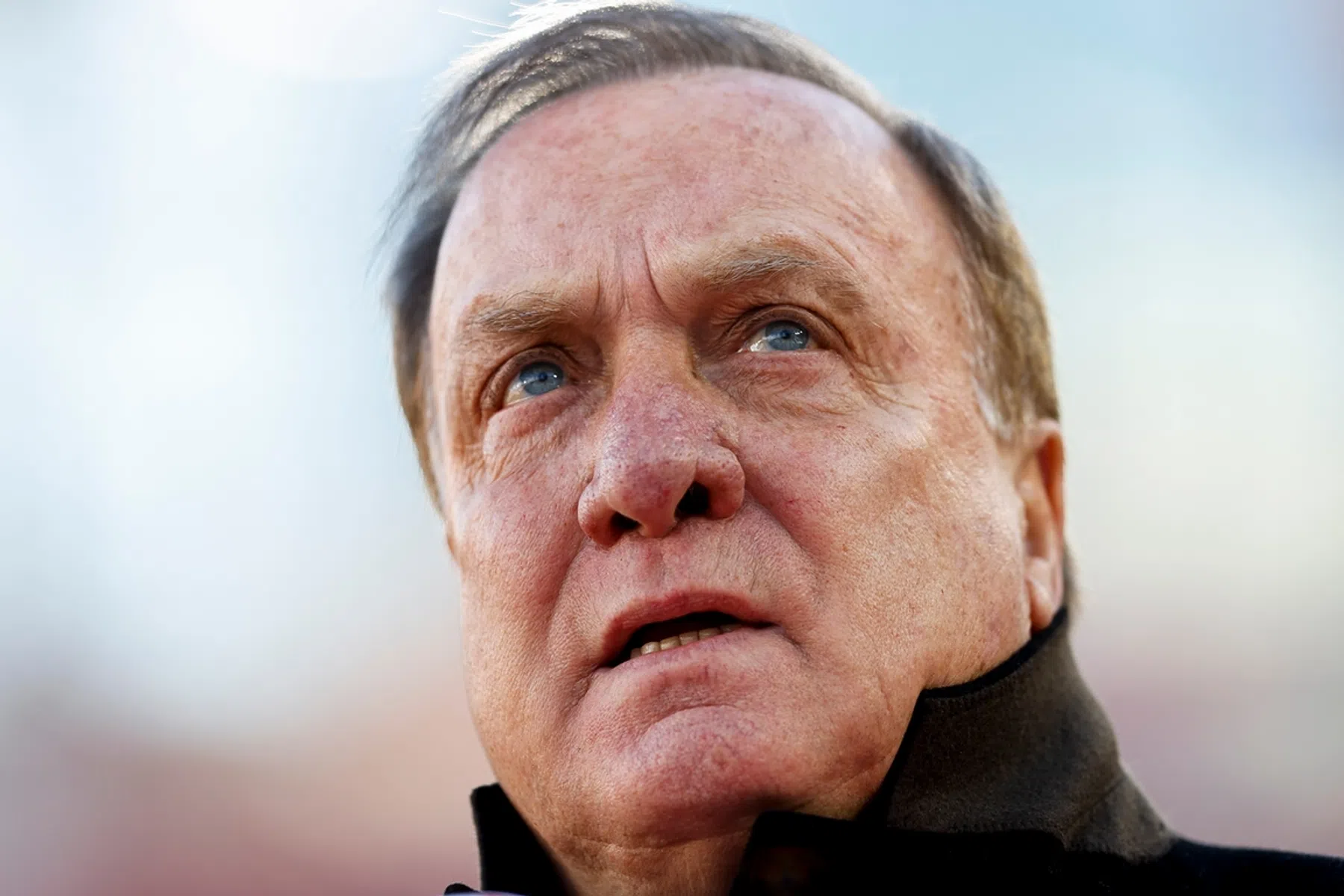 Advocaat boos om onnodige tegengoals: 'Belachelijk, mag niet op dit niveau'