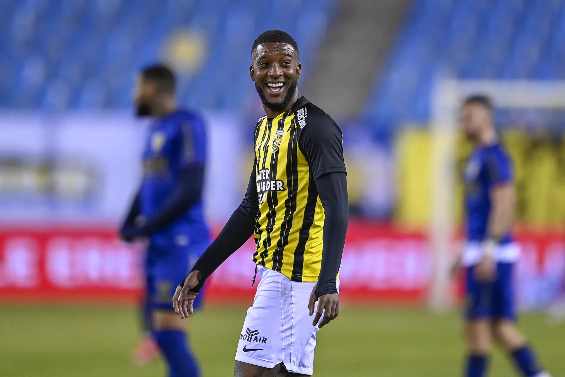 Bazoer droomt al van bekerfinale: 'Hopelijk hebben we ze een tik gegeven'
