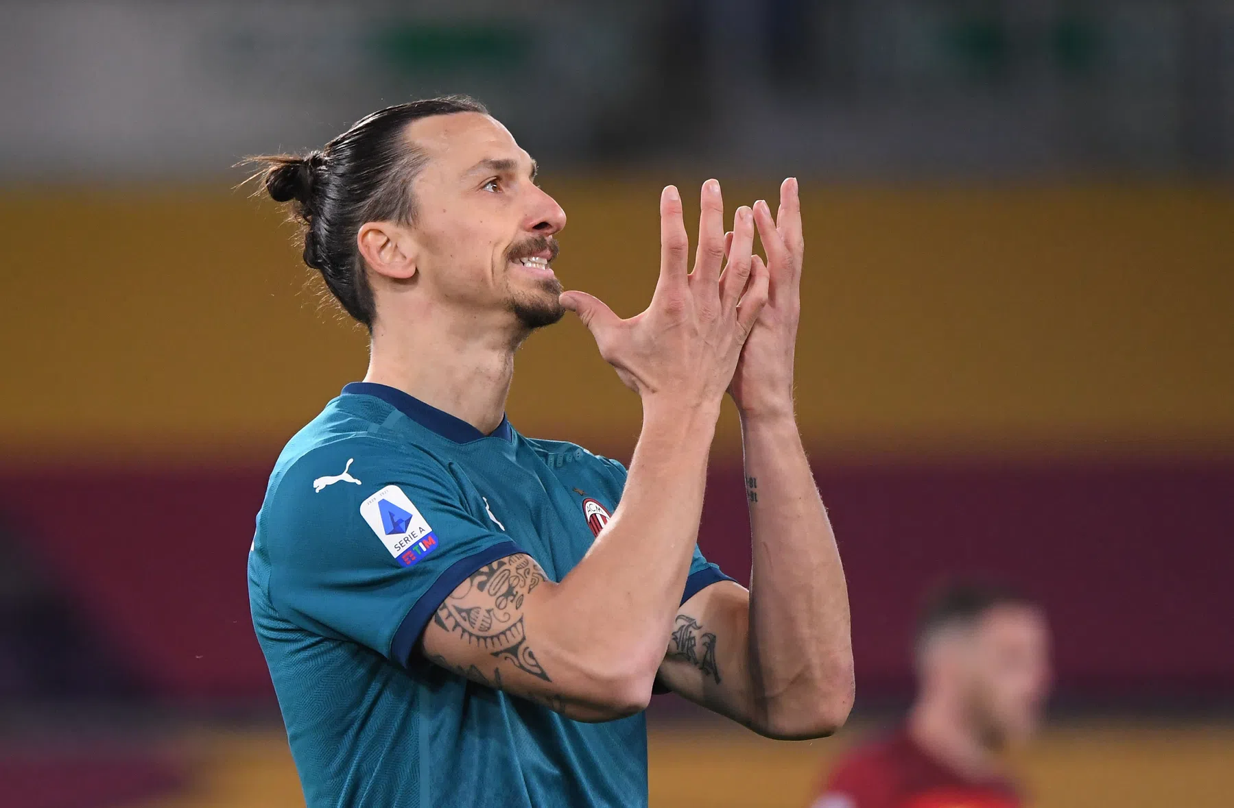 Spierblessure zet streep door Old Trafford-rentree voor Zlatan