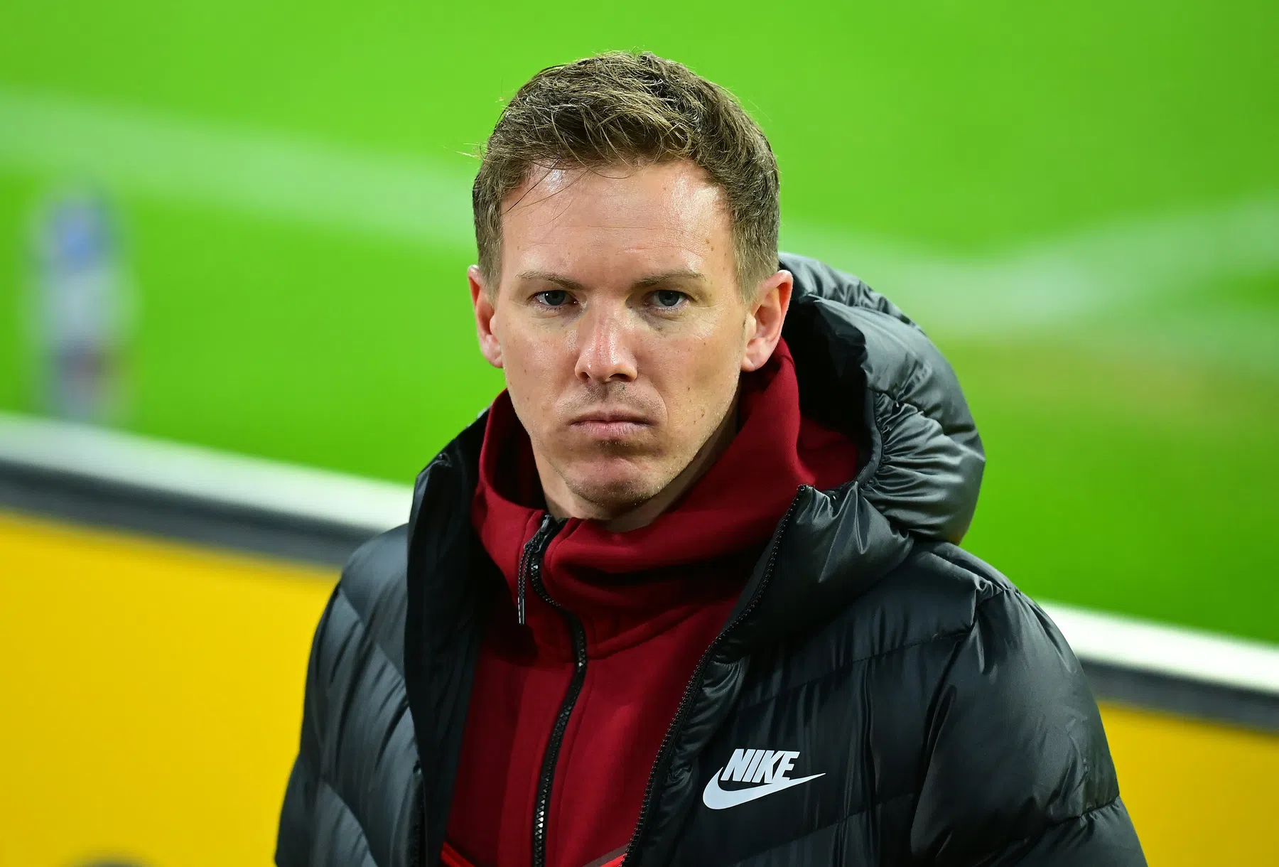 RB Leipzig draait het helemaal om en blijft Bayern München uitdagen 