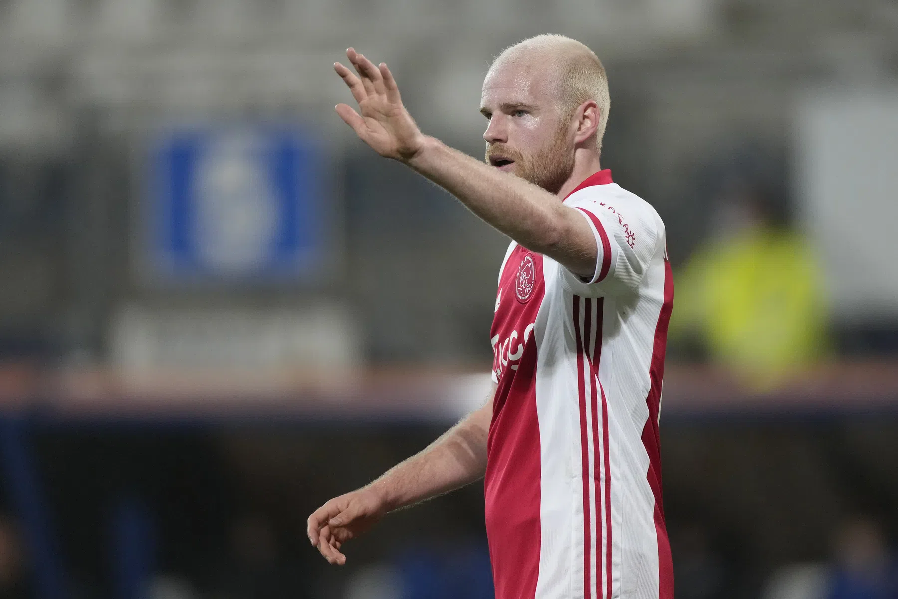 Veld in Heerenveen bevalt Klaassen niet: 'Hou op man…'