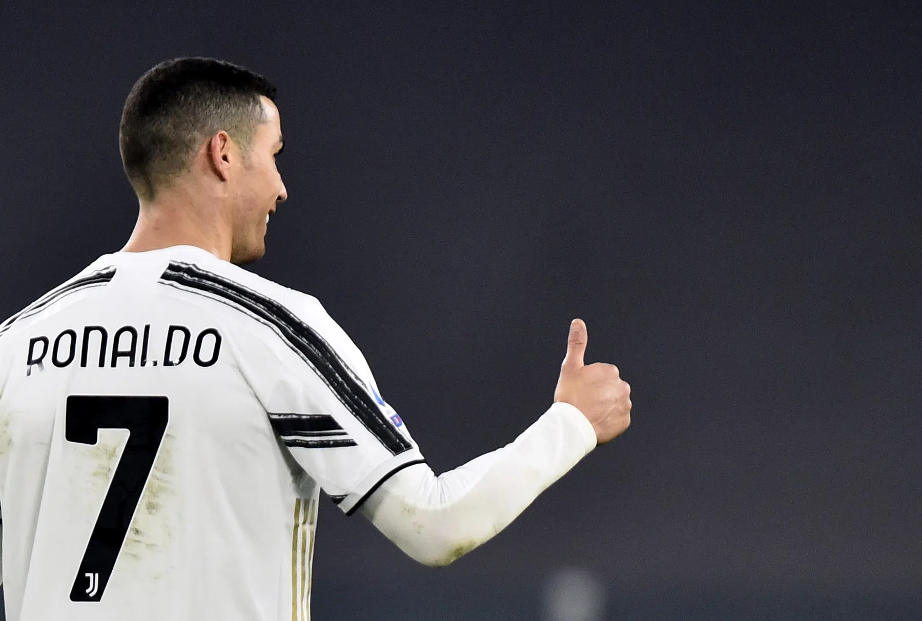 Recordbreker Ronaldo in één adem genoemd met 'het heilige voetbalmonster'