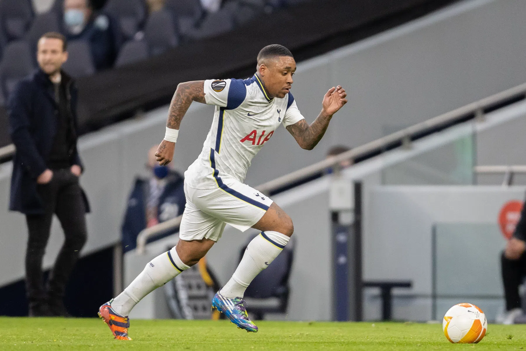 Pijnlijke situatie: Bergwijn voor derde duel op rij niet bij Tottenham-selectie