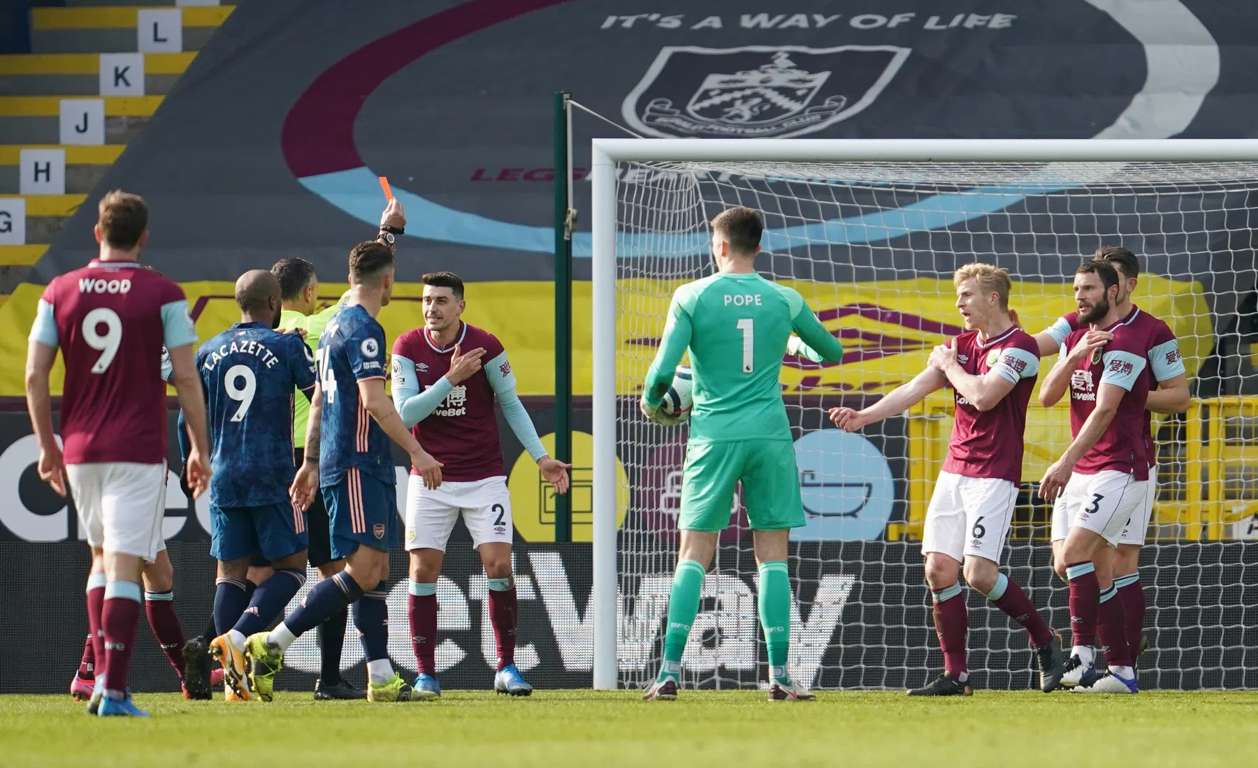 Arteta wil na hoofdrol Pieters uitleg over 'onbegrijpelijke' beslissing