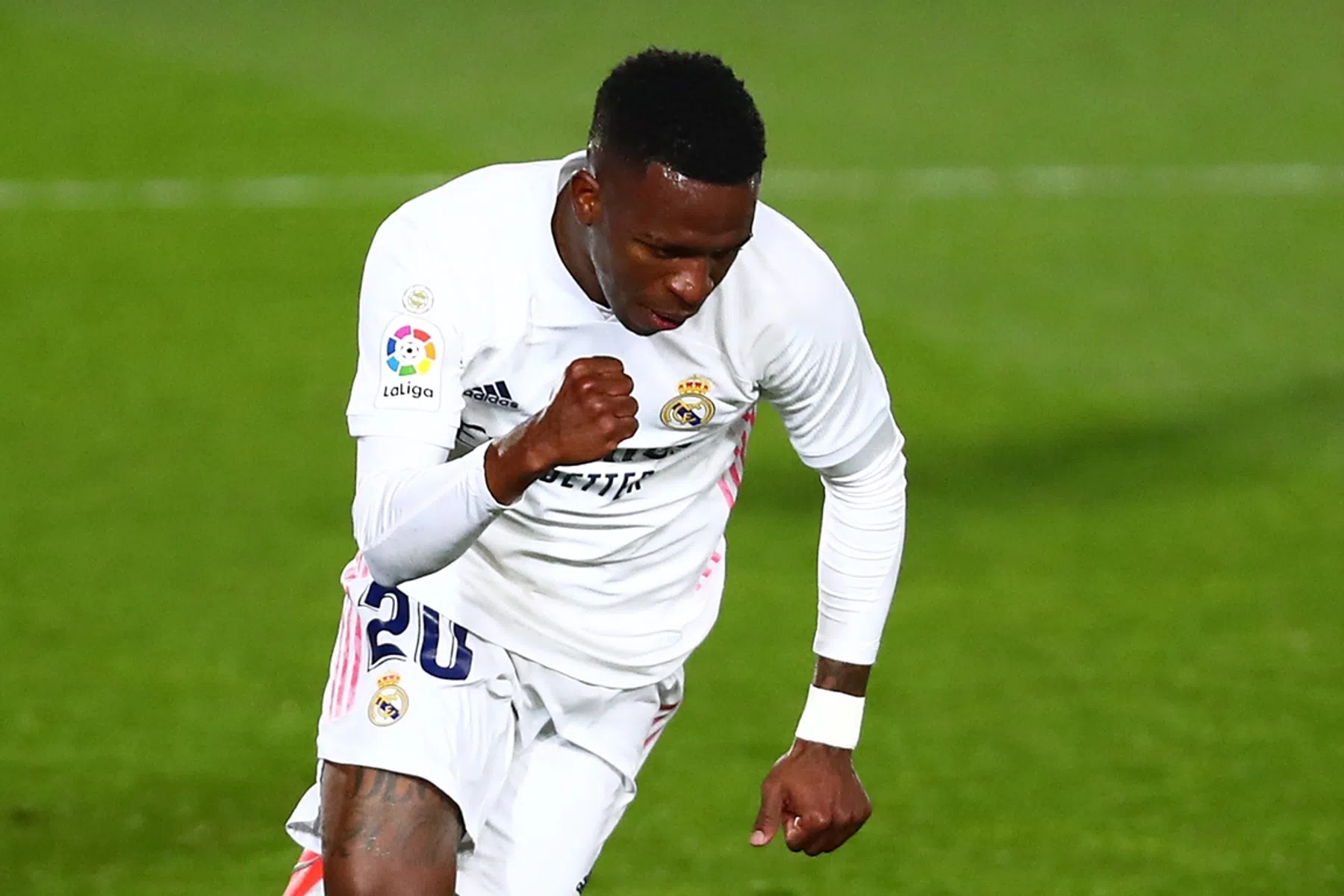 In het spoor van Raúl en Casillas: belletje met Zidane tekent karakter Vinícius