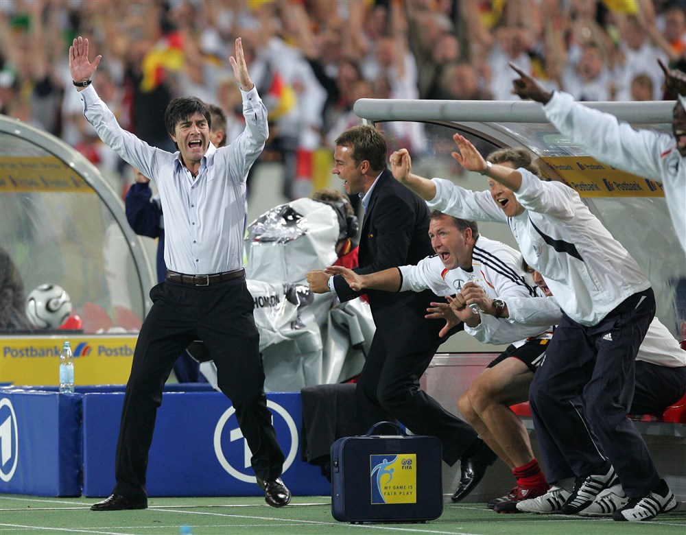 Jogi Löw, de man die Duitsland ineens verleidelijk liet swingen