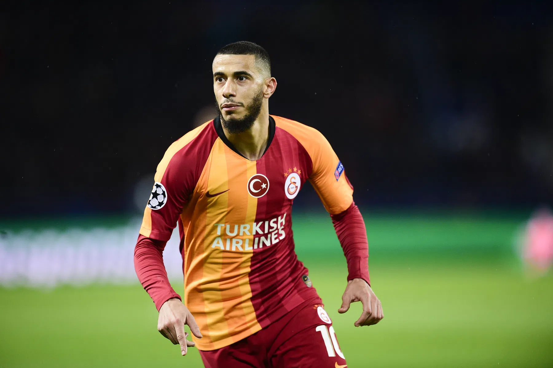 Galatasaray verscheurt contract Belhanda na kritiek op gras
