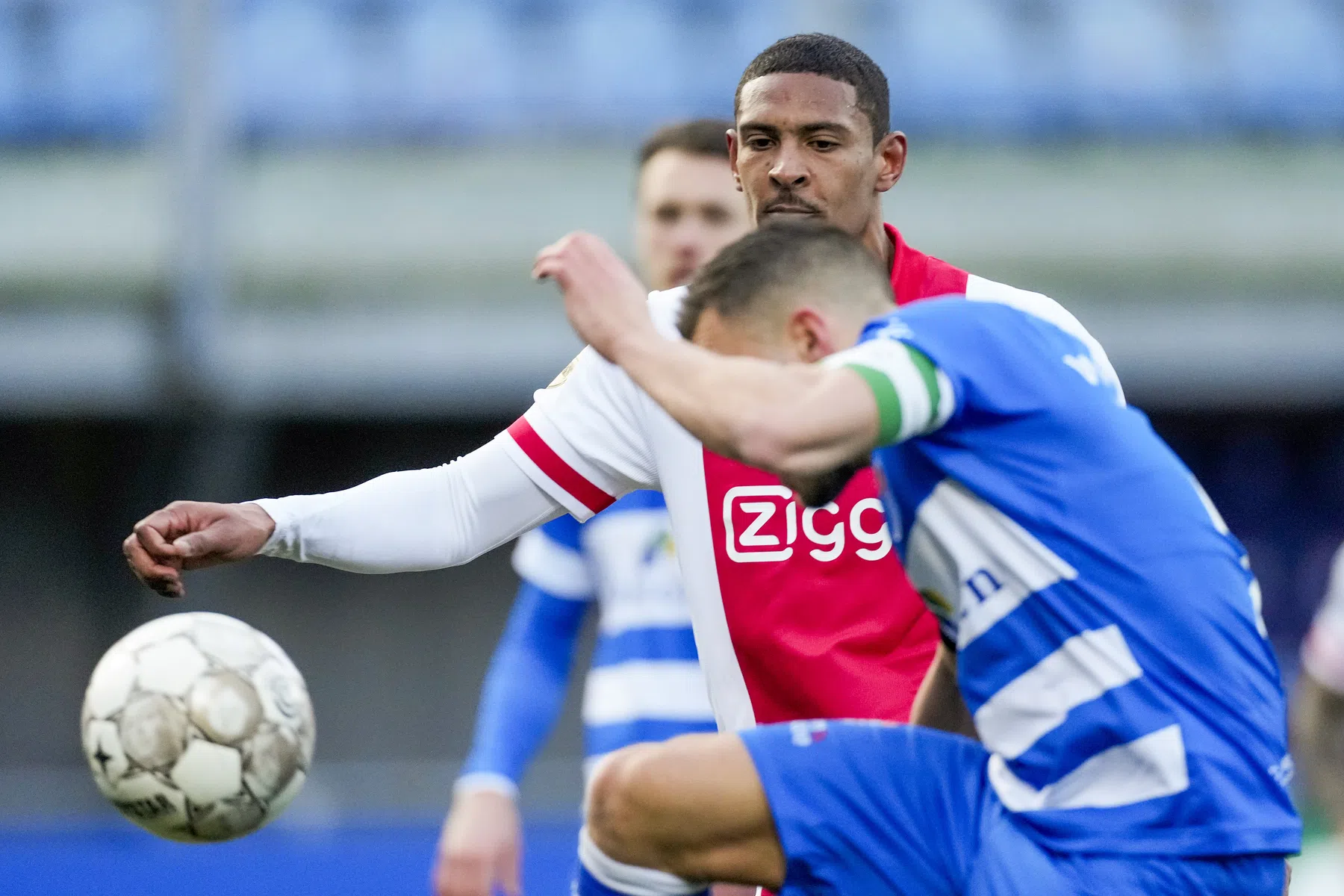 Ten Hag spoort Haller aan: 'Hij moet zich beter richten op dit soort wedstrijden'
