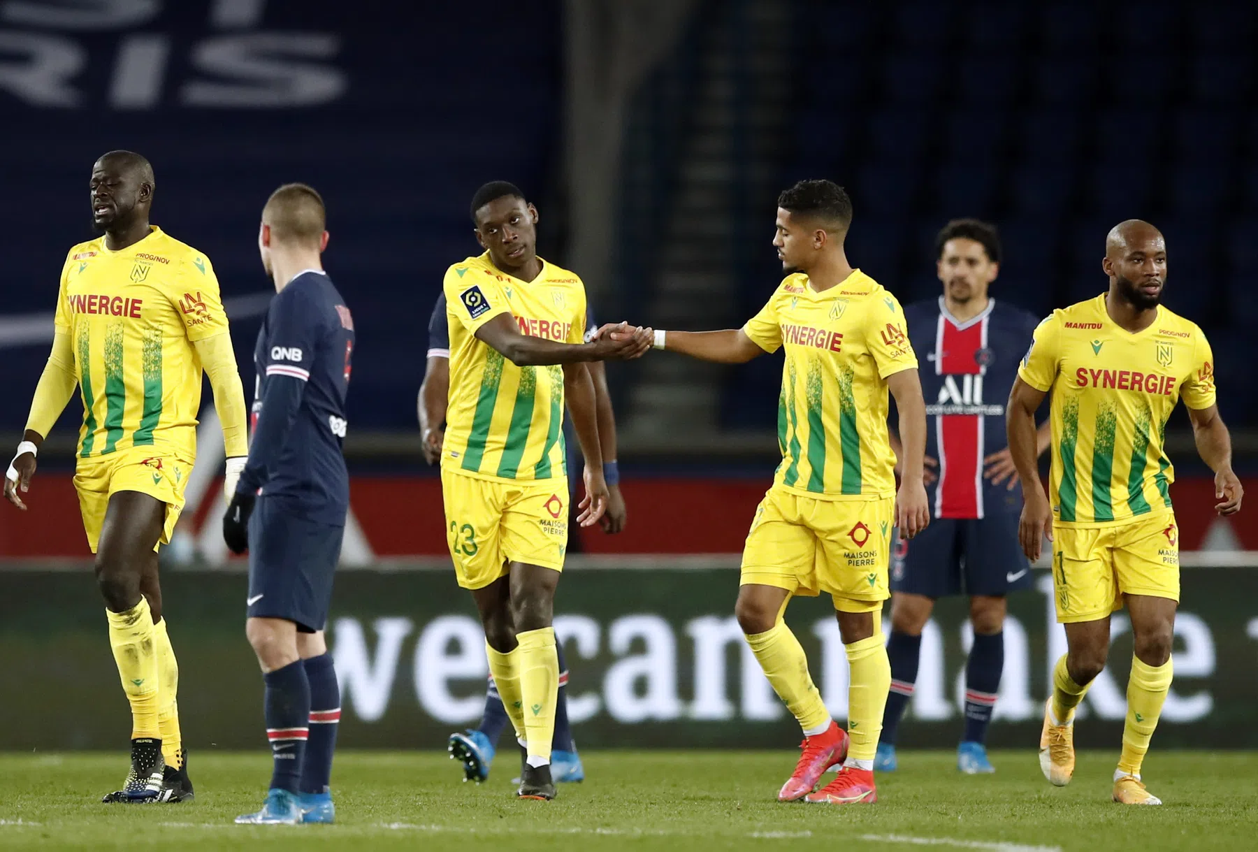PSG blameert zich en zorgt voor opluchting bij Botman en Memphis