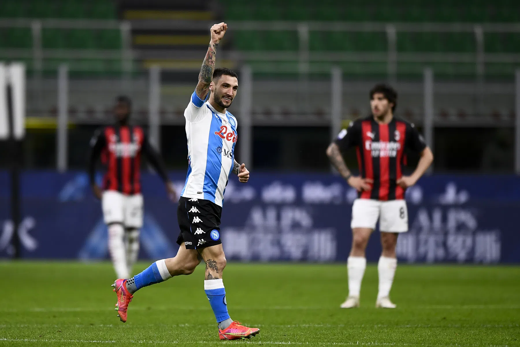Milan beleeft frustrerende avond en ziet Inter verder weglopen