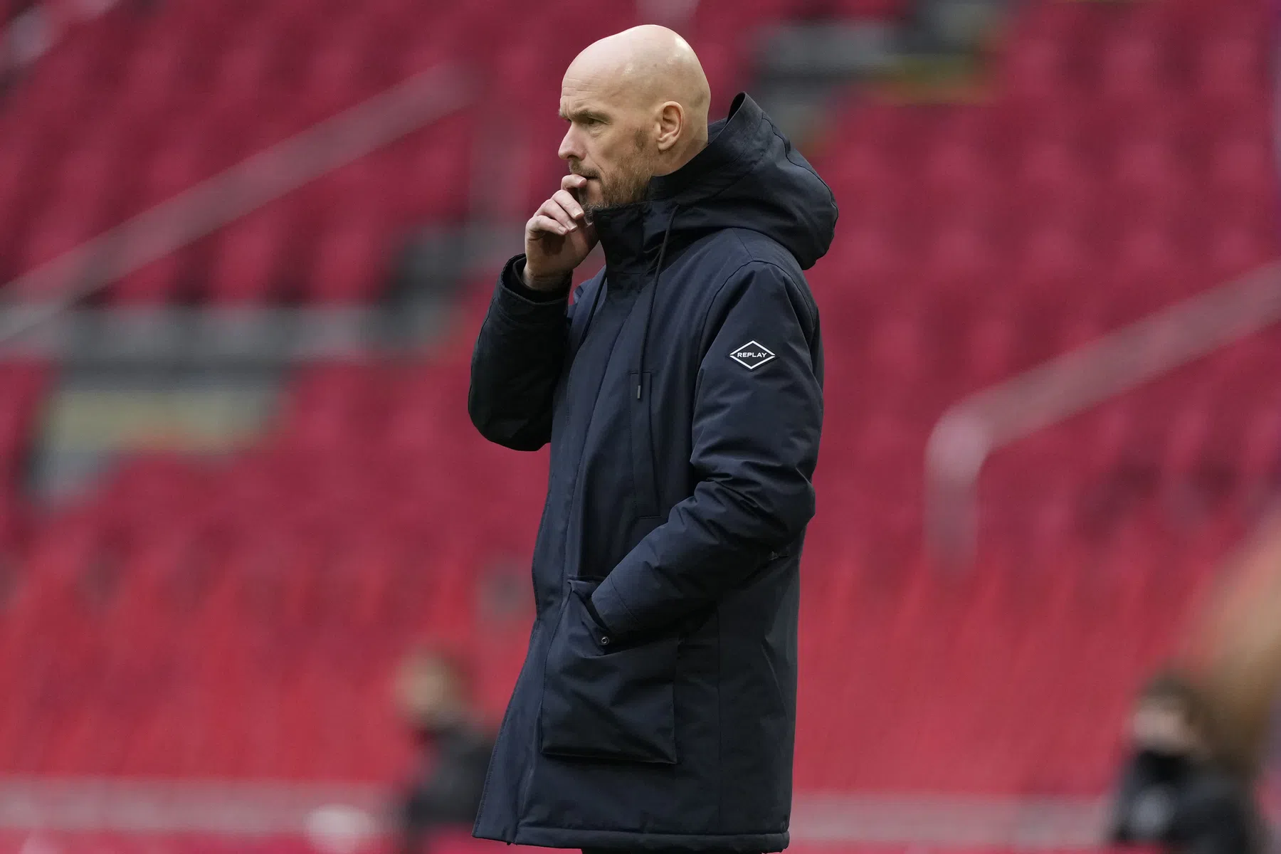 Ten Hag stoot De Mos van de troon: record voor Ajax-trainer
