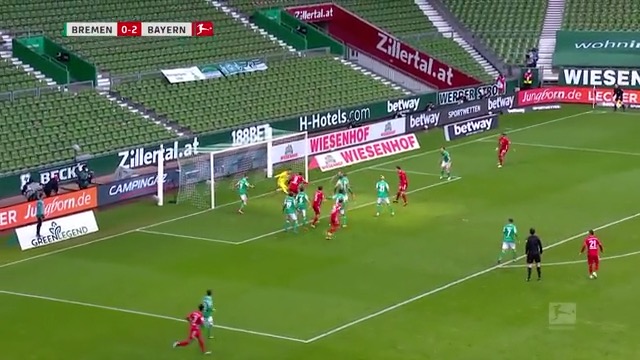 Zo kwam Lewandowski weer een stap dichter bij het mythische record 