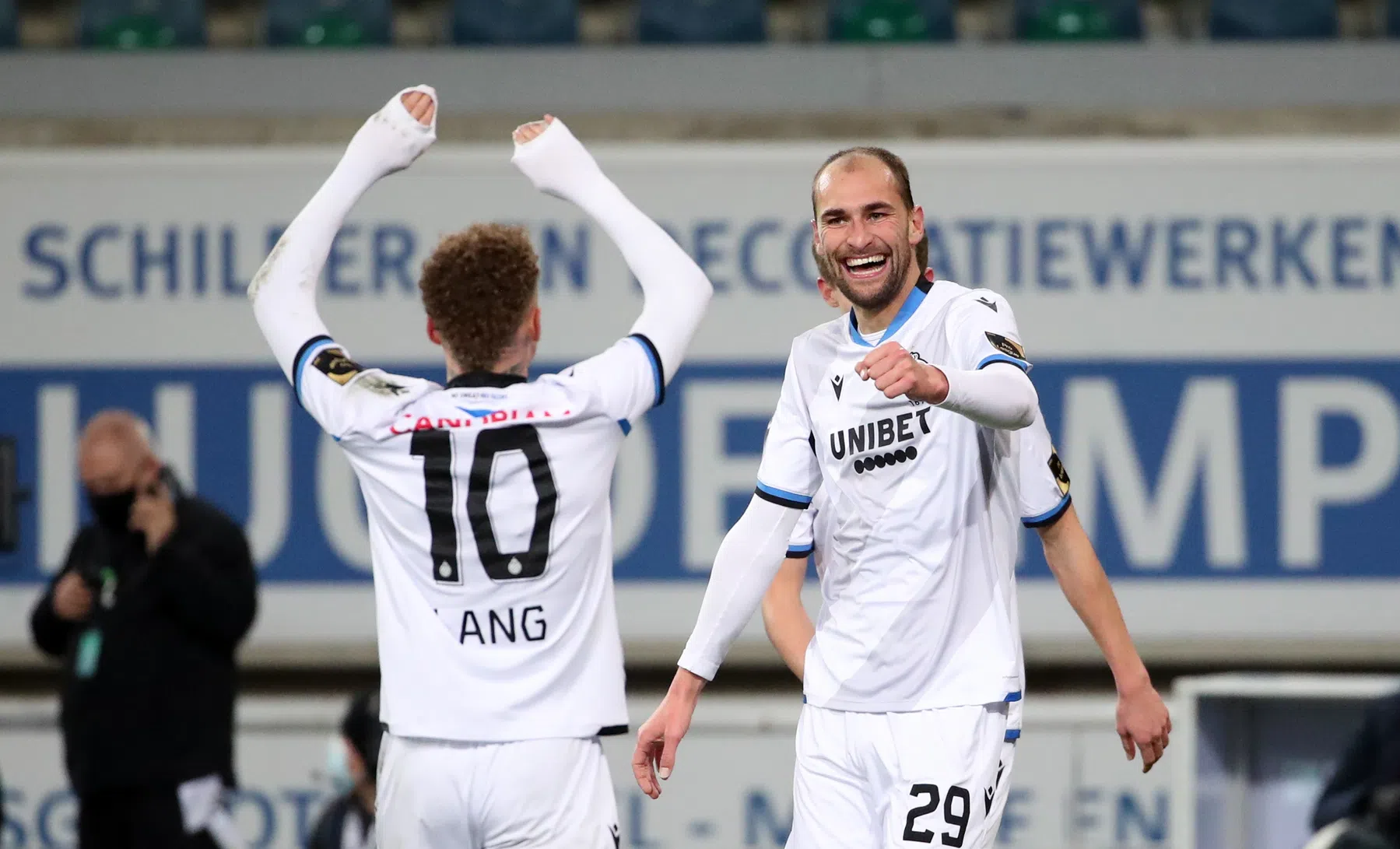 Stralende Dost geniet van rentree bij dominant Club Brugge