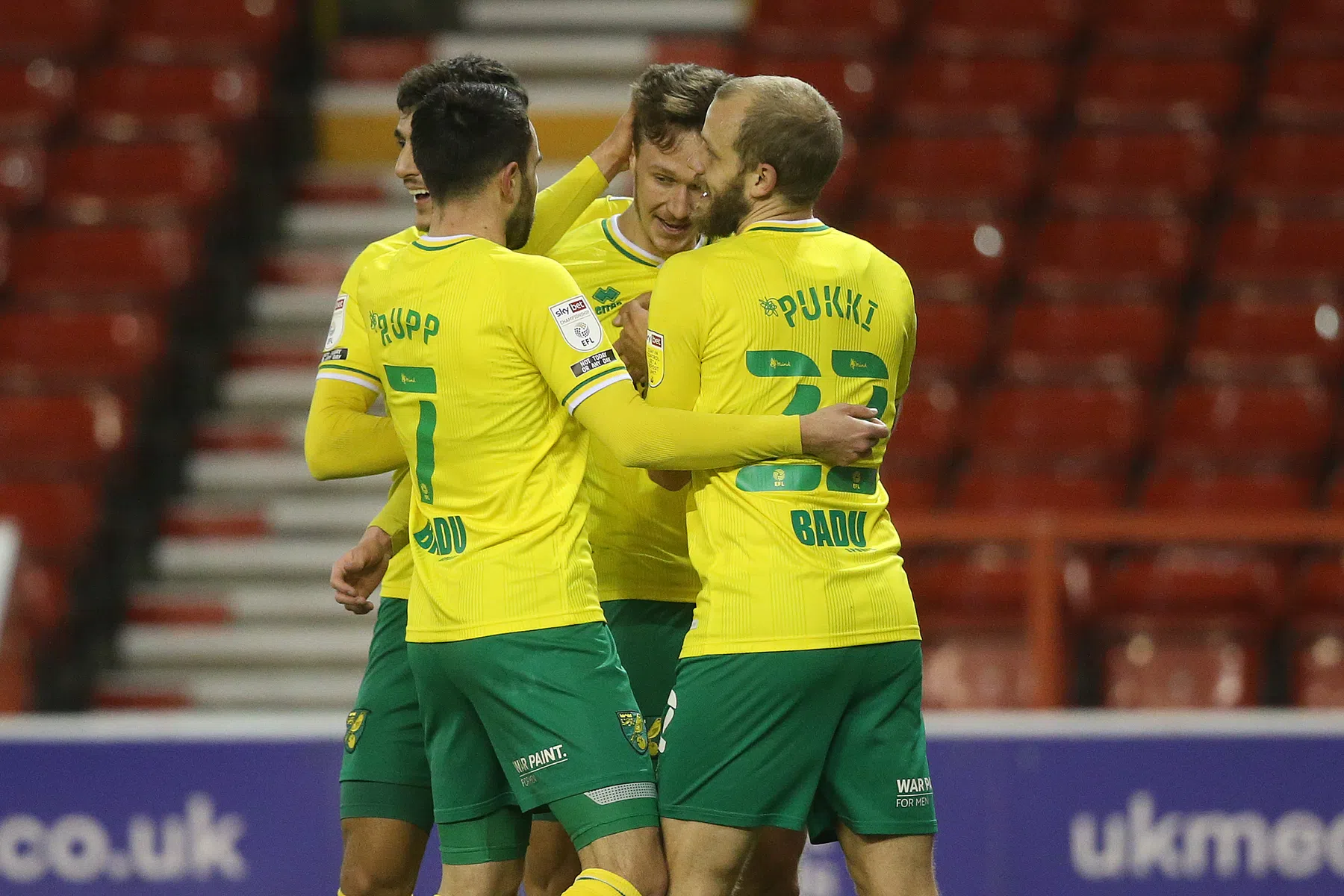 Premier League maakt zich op voor rentree 'The Clean Machine' Krul en Pukki Party