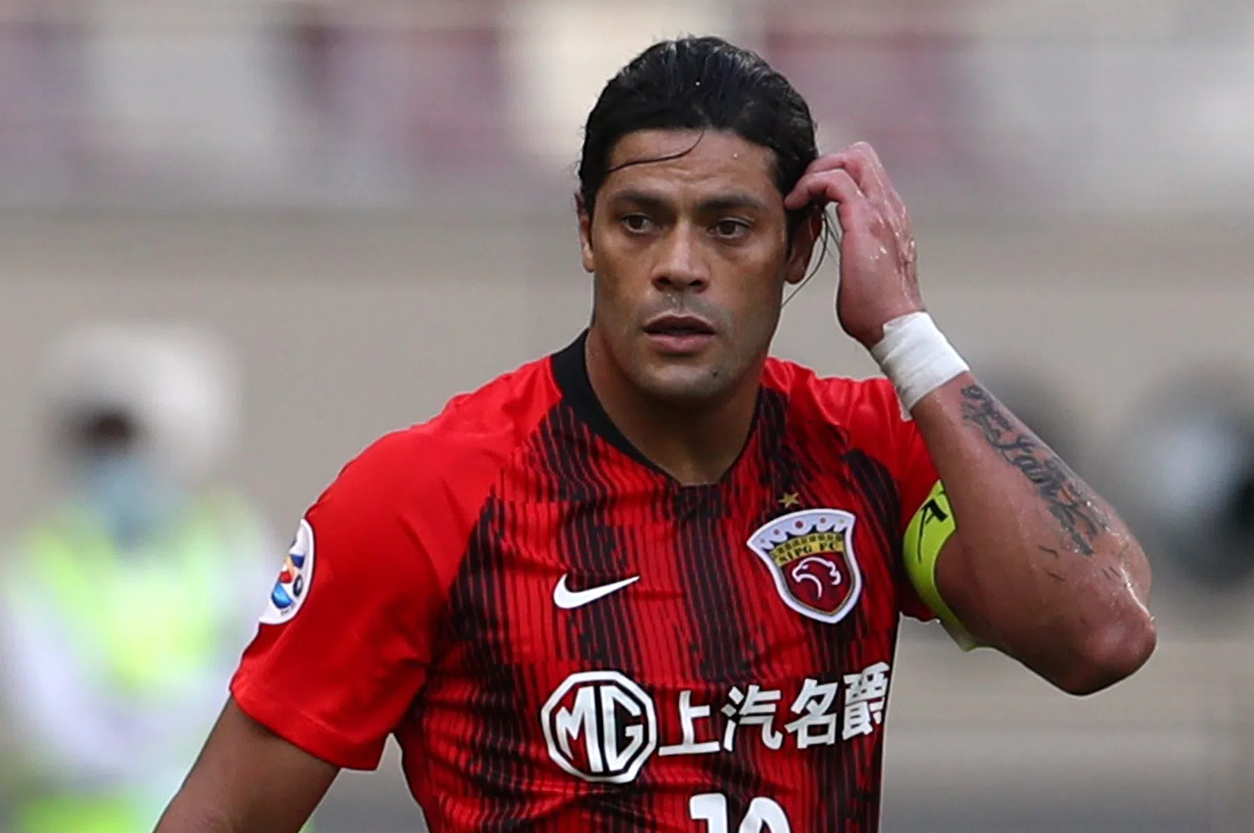 Hulk verliest vijf kilo per wedstrijd, bijzondere straf in Duitsland