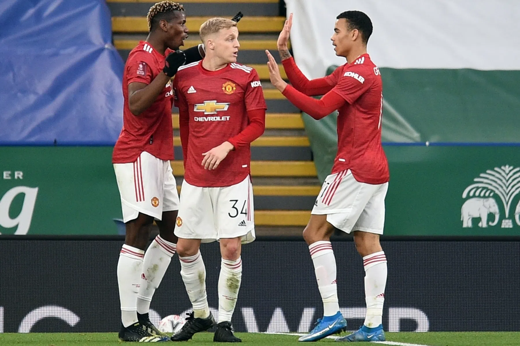 Opsteker Van de Beek sneeuwt onder: Europa League laatste hoop voor United