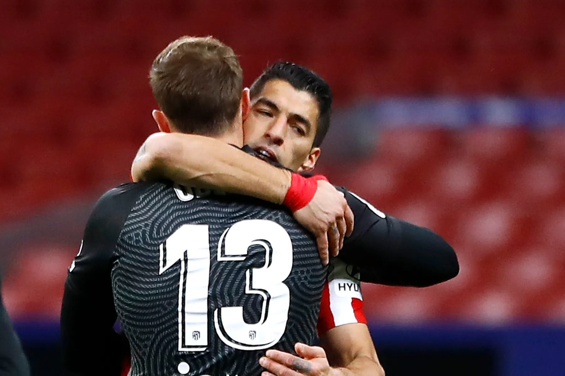 Suárez blikt trots terug: 'Scoren als Ajax-aanvoerder, dat was ongelooflijk'