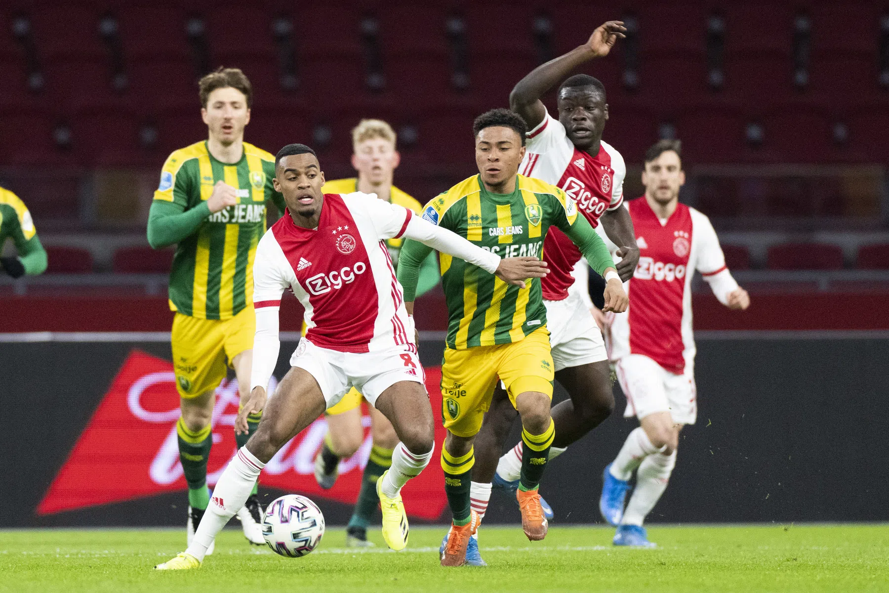 Ajax dankzij uitblinkende tieners ruim hofleverancier Elftal van de Week