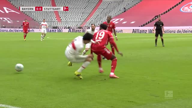 Samenvatting: Lewandowski en Bayern spotten met alle voetbalwetten