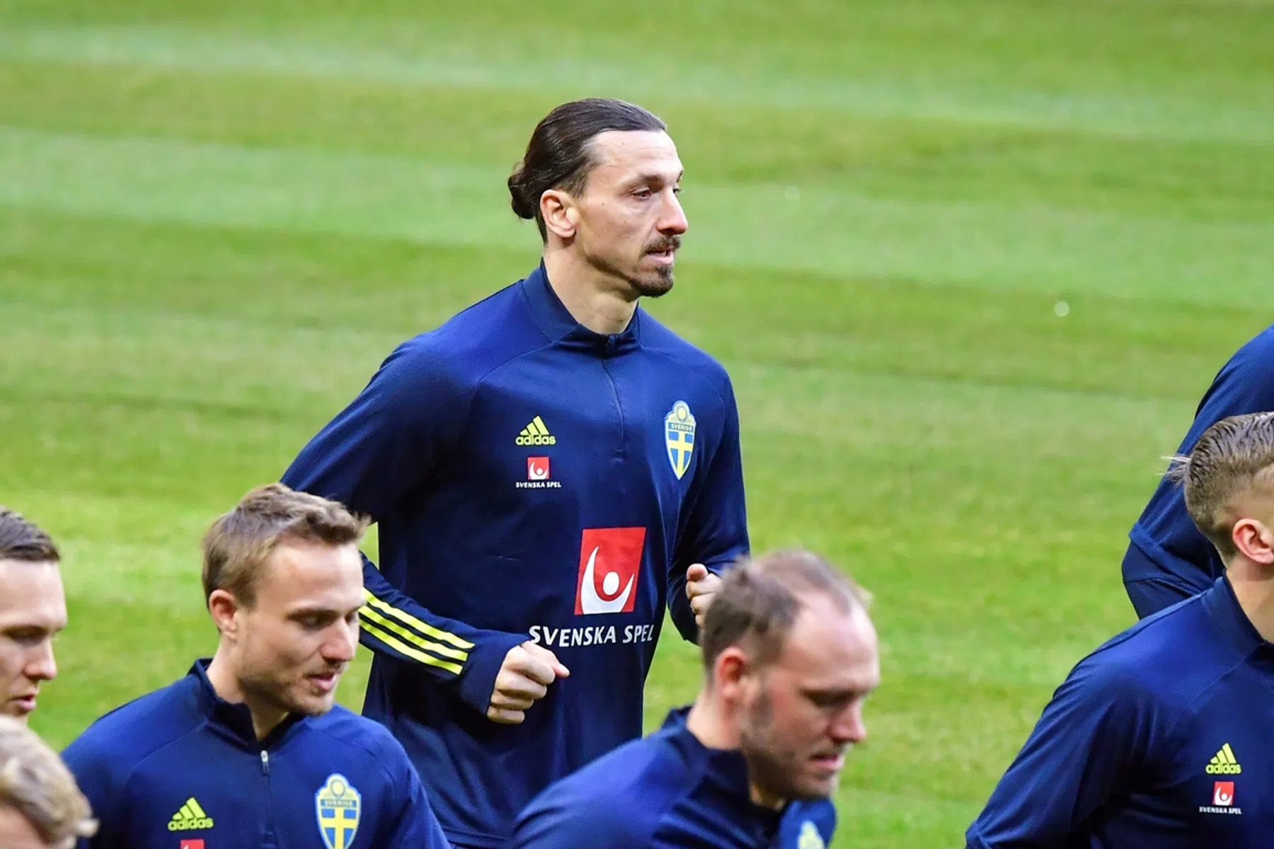 Larsson blij met terugkeer Zlatan, maar is zijn zoon kind van de rekening? 