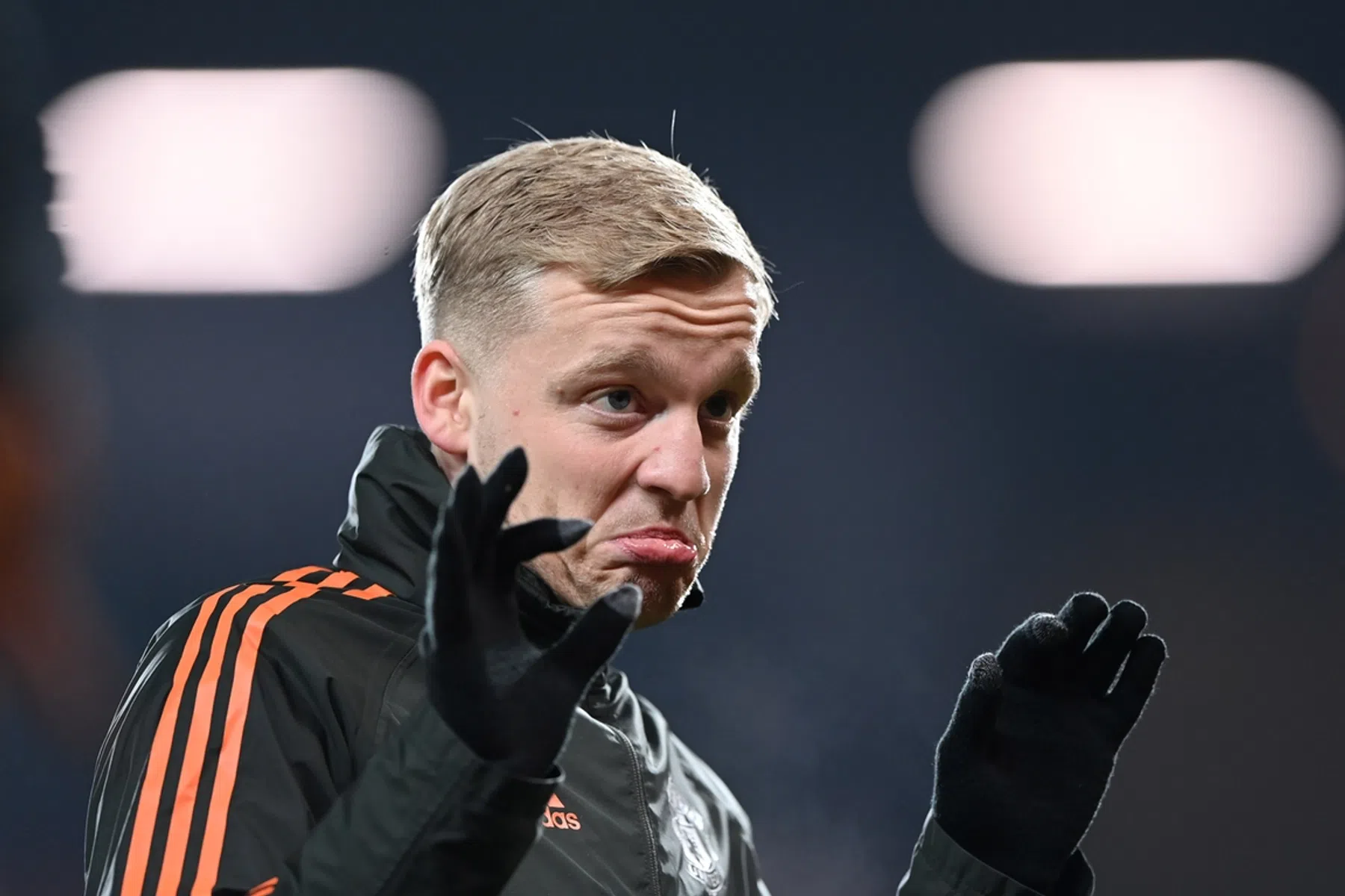 Ferdinand verdedigt 'intelligente' Van de Beek: 'Waarom koop je hem dan?'