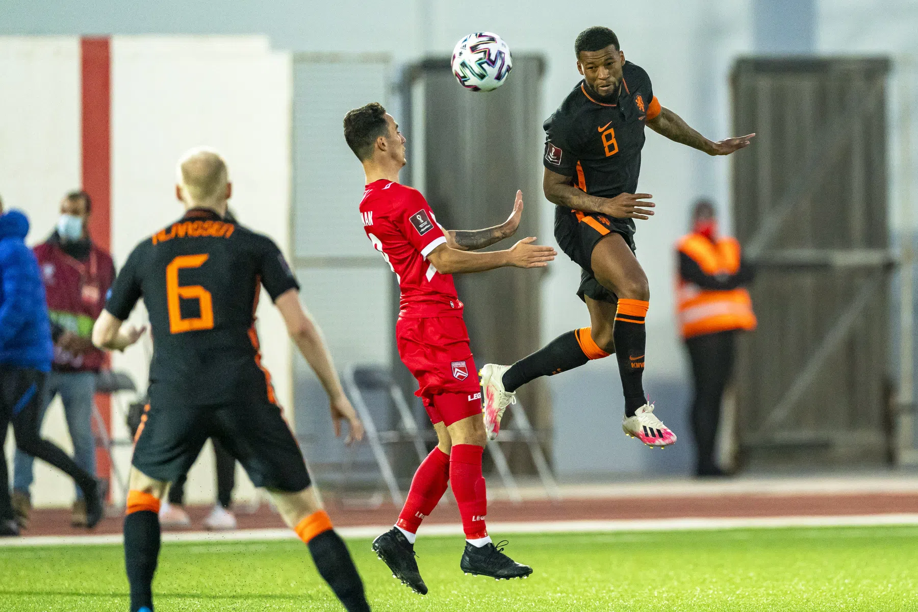 Wijnaldum loopt geen polonaise: 'We hebben de goals ook niet echt gevierd'