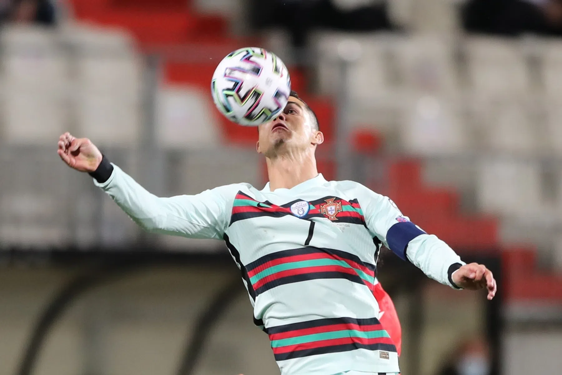 Goal Berghuis 'cadeautje' voor zijn moeder, Sparta-back 'verstopt' achter Ronaldo