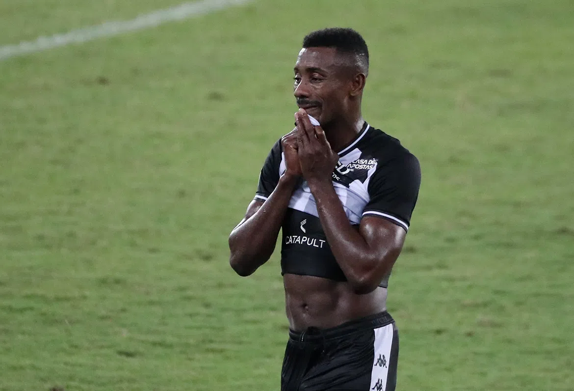 Salomon Kalou vrij op te pikken na degradatie in Brazilië