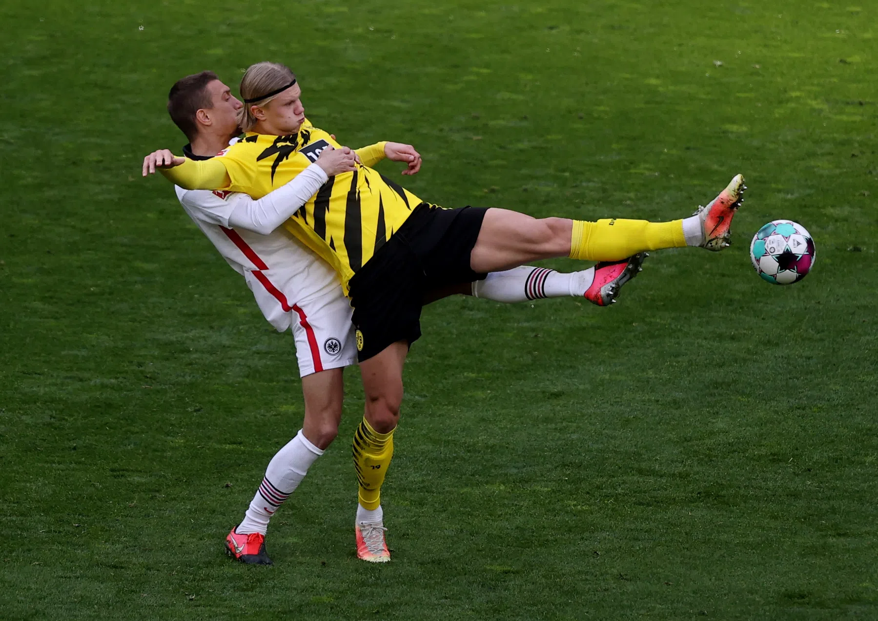 Pijnlijke middag voor Haaland en BVB, Weghorst in andere rol cruciaal