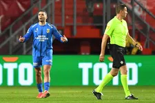 Thumbnail for article: Betwiste penalty's helpen Vitesse aan benauwde zege