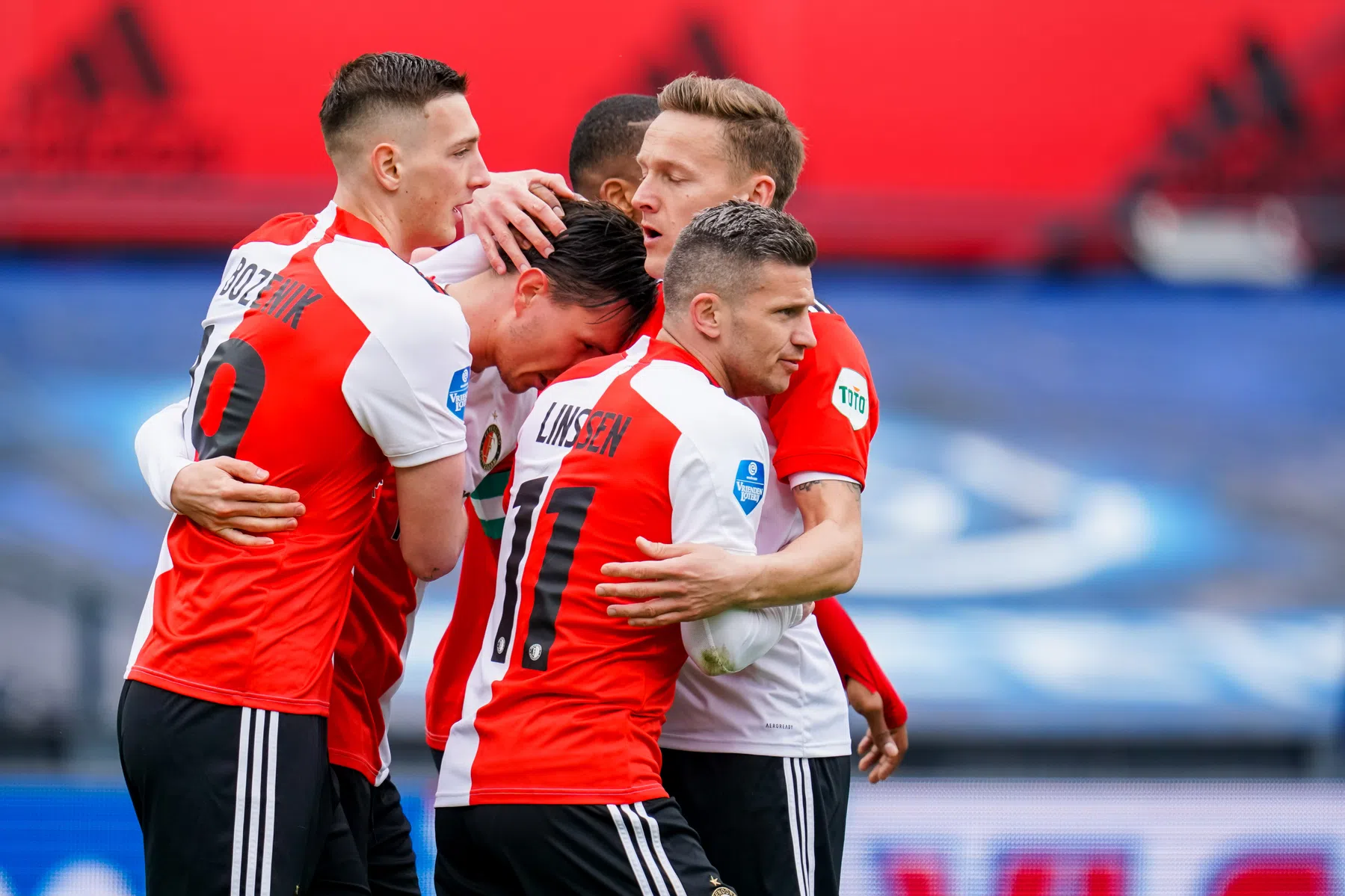 Berghuis staat op en wijst ook Feyenoord de weg