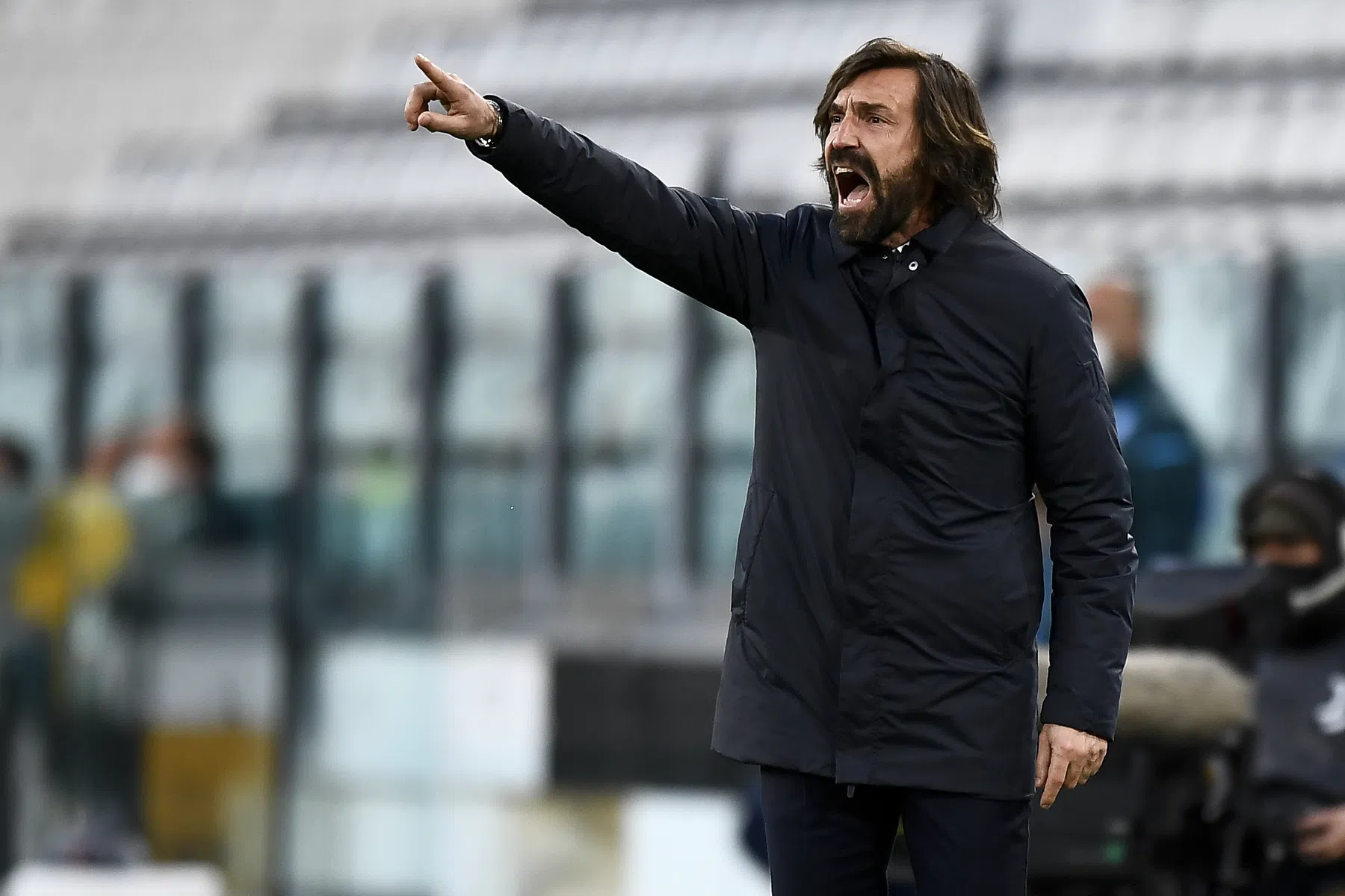 Juventus-trainer Pirlo goudeerlijk: 'Ik heb heel veel fouten gemaakt'