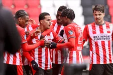 Thumbnail for article: De strijd om plek 2: de verhoudingen en waarom er gehoopt wordt op Ajax