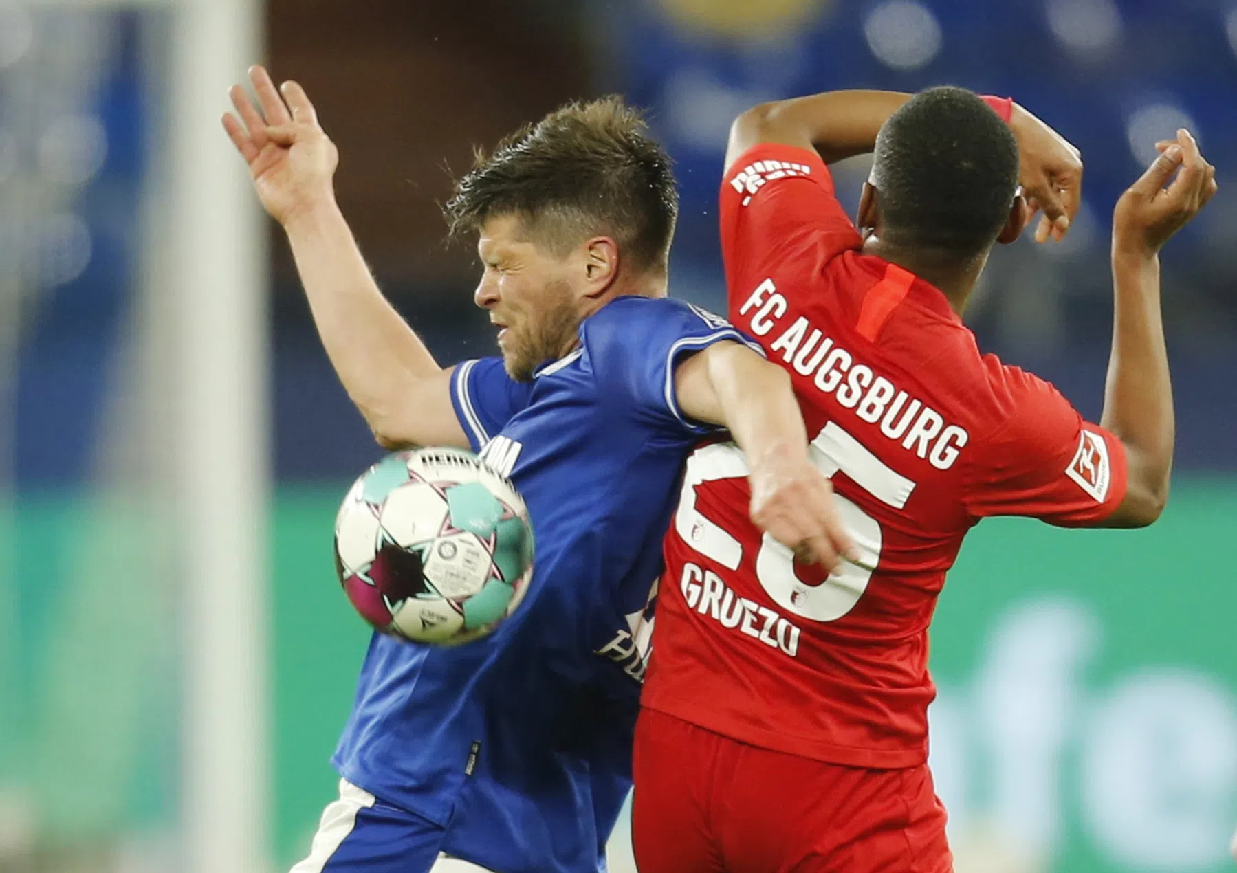 Huntelaar en co blazen hoop op Houdini-act Schalke nieuw leven in