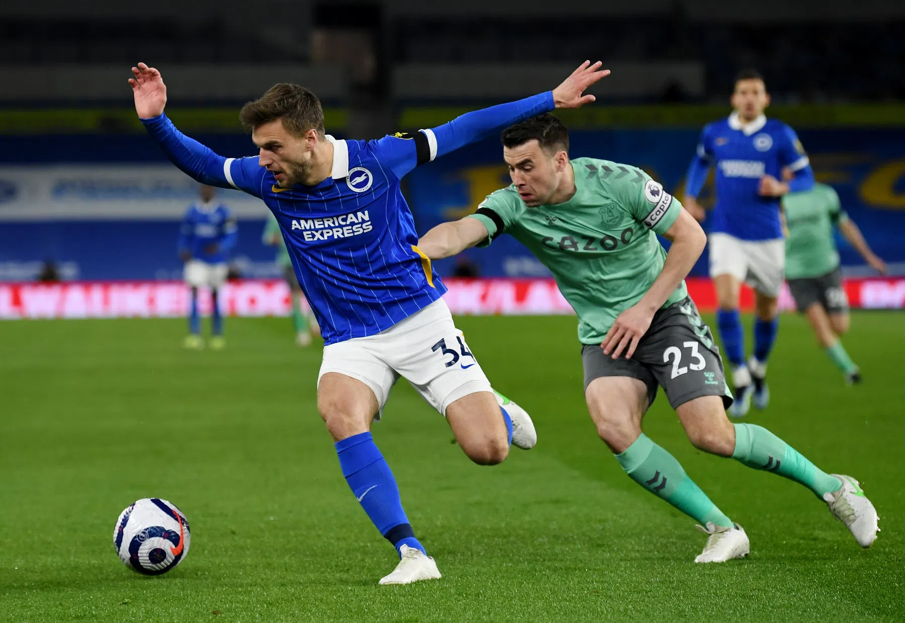 Veltman zit Everton dwars in CL-strijd, 'Big Sam' droomt van kunststukje