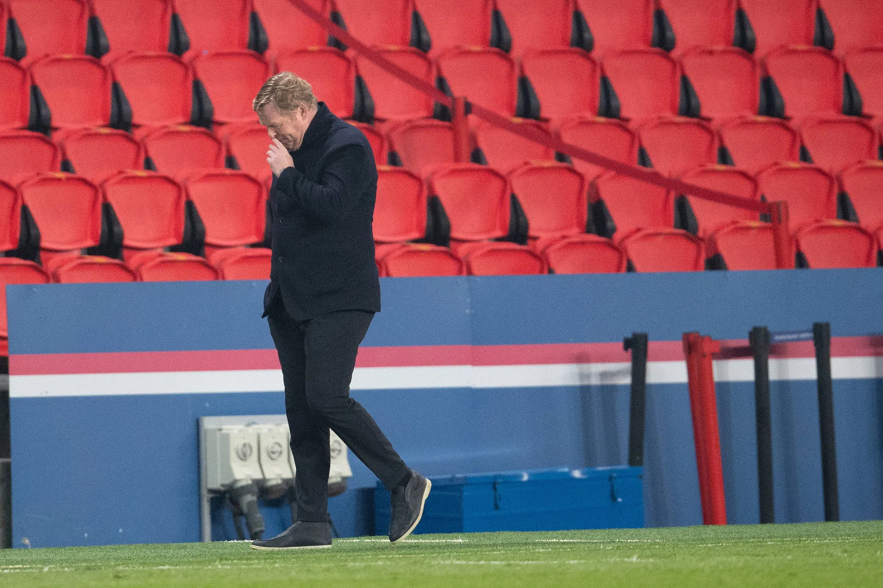 Pure frustratie na El Clásico: 'Klagen van Koeman over de VAR siert hem niet'