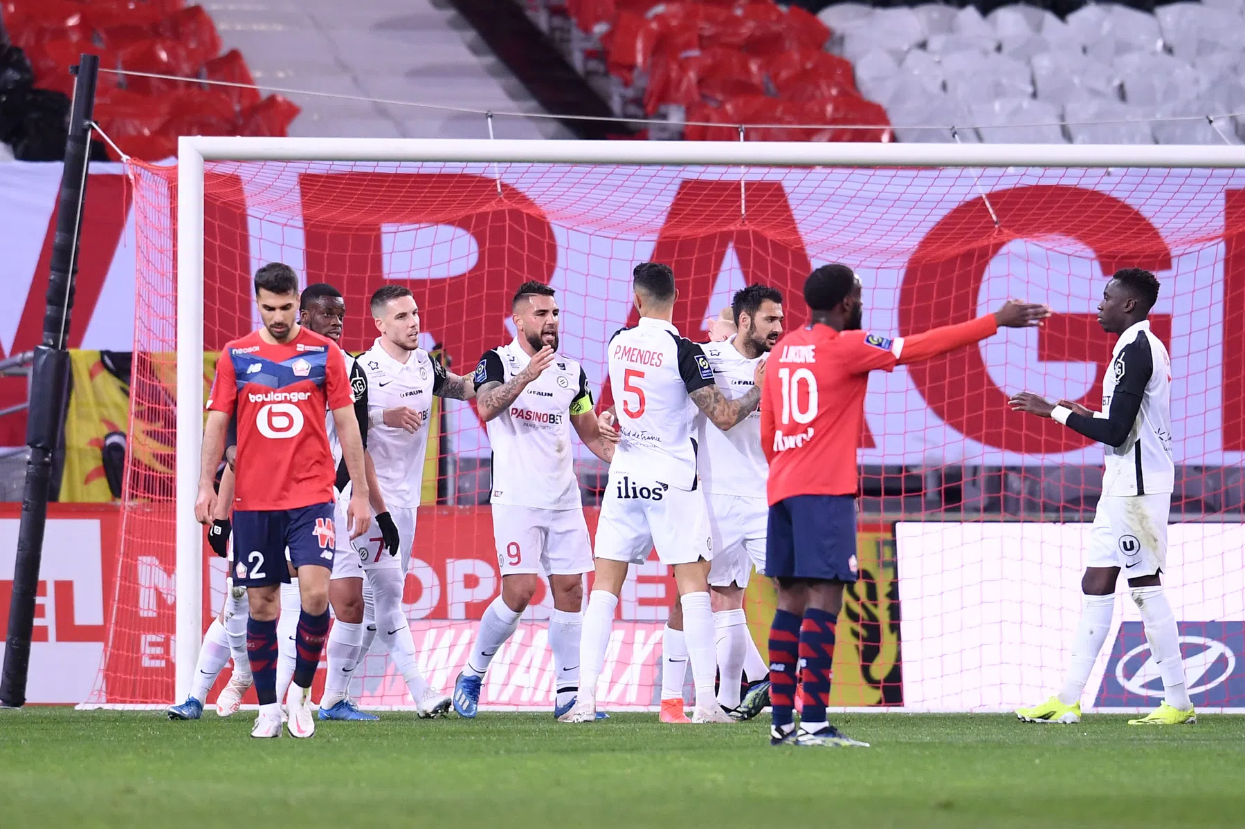 Lille zet de boel met misstap extra op scherp voor treffen met Memphis