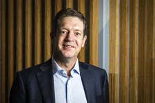 Thumbnail for article: KNVB-voorzitter Spee over Super League: 'Grote geld hoeft niet altijd te winnen'