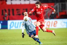 Thumbnail for article: Van trainen op een bijveld tot spelen met Mahrez: Twente-talent Zerrouki gaat als een komeet