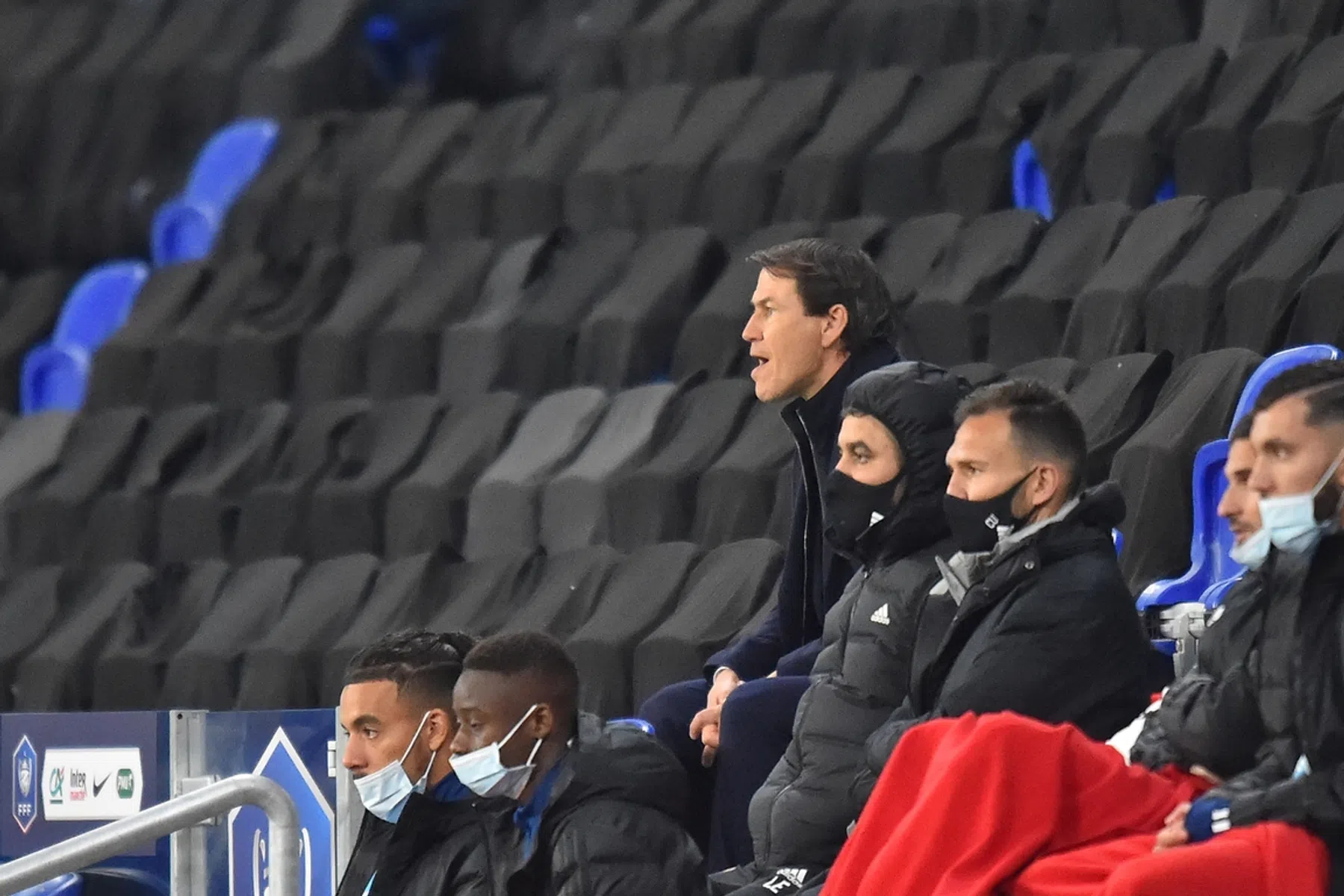Lyon-trainer boos op Frappart: 'Heel oneerlijk als Memphis wordt geschorst'