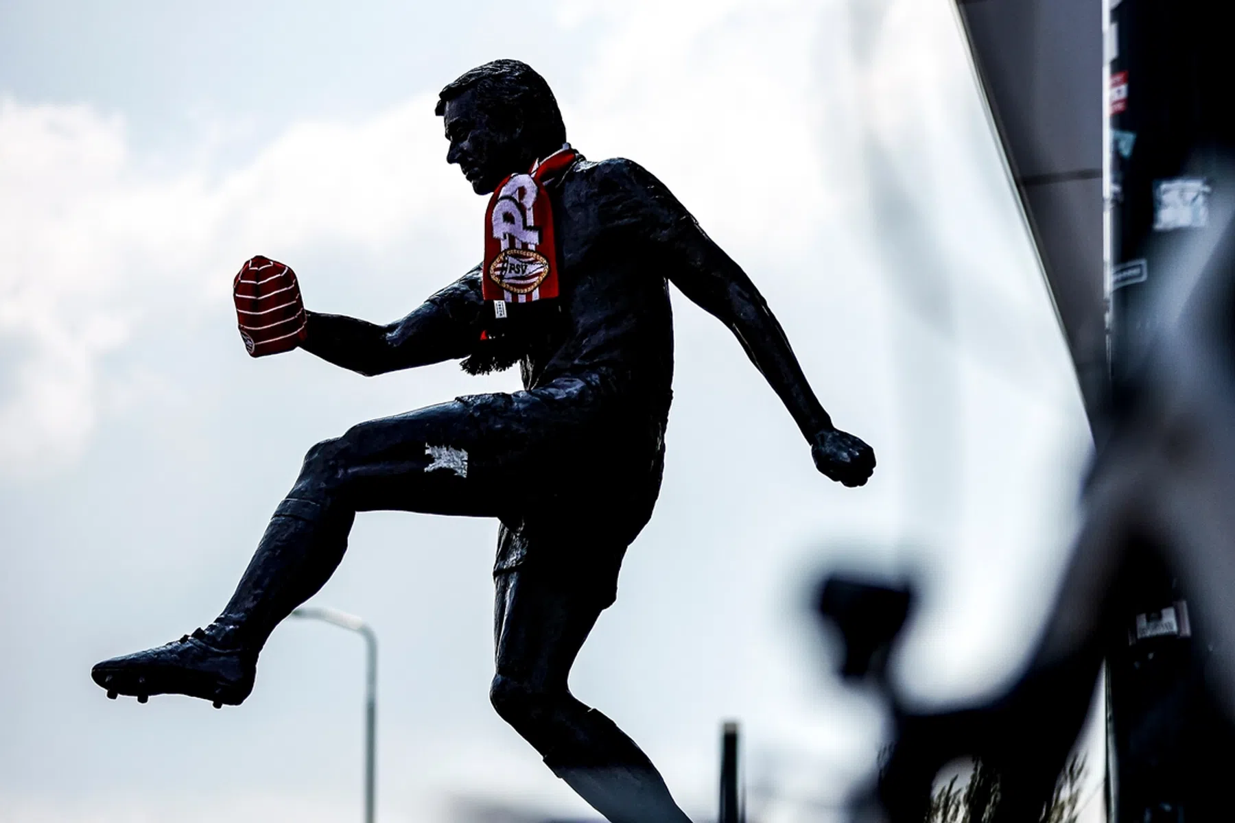 PSV klaar voor groots eerbetoon aan Skiete Willy